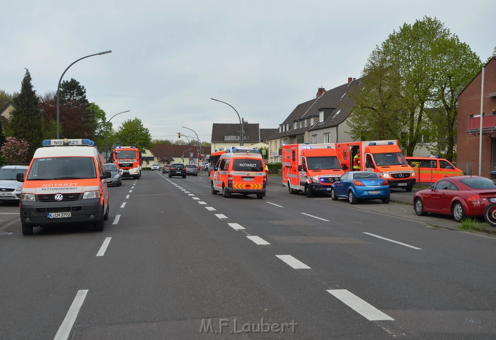 Feuer Grundschule Koeln Duennwald Leuchterstr P045.JPG - Miklos Laubert